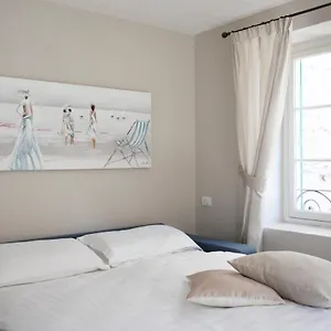 Apartment Charming Moment Di Porta - Borgo Antico, Luino